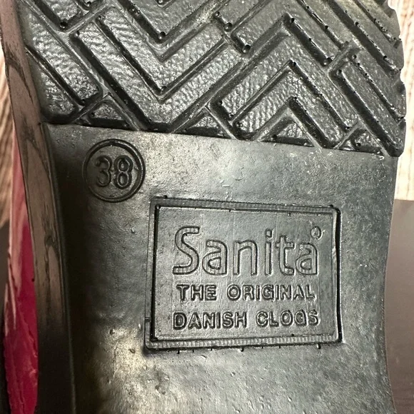 Sanita Patent Leather Clogs Womens Sz EU 38 - Picture 8 of 9